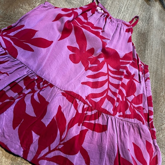 Girls Old Navy sleeveless top - Picture 2 of 4